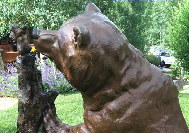 bear-statue-cleaning-after